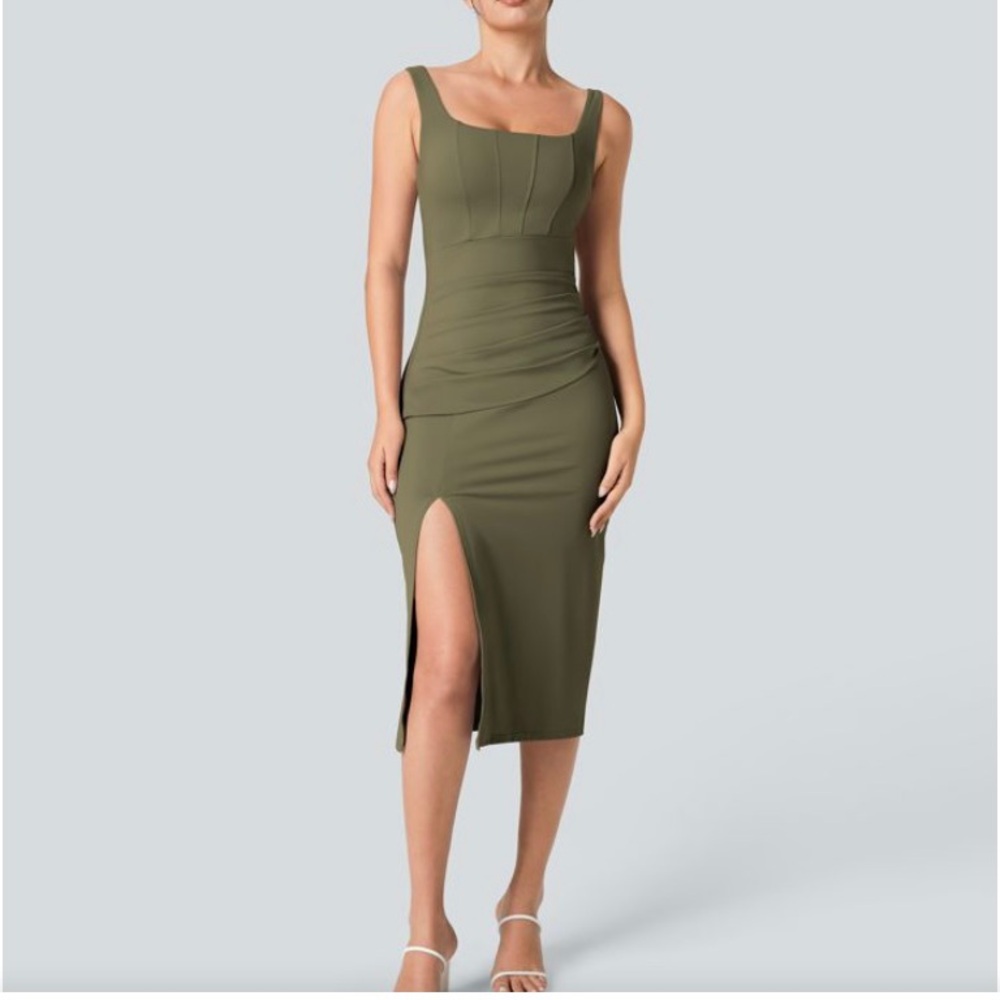 HALARA Softy Zero Airy Square Midi Dress